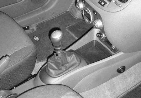 Гарант Консул 22202.R - KIA RIO 2005 - 2009